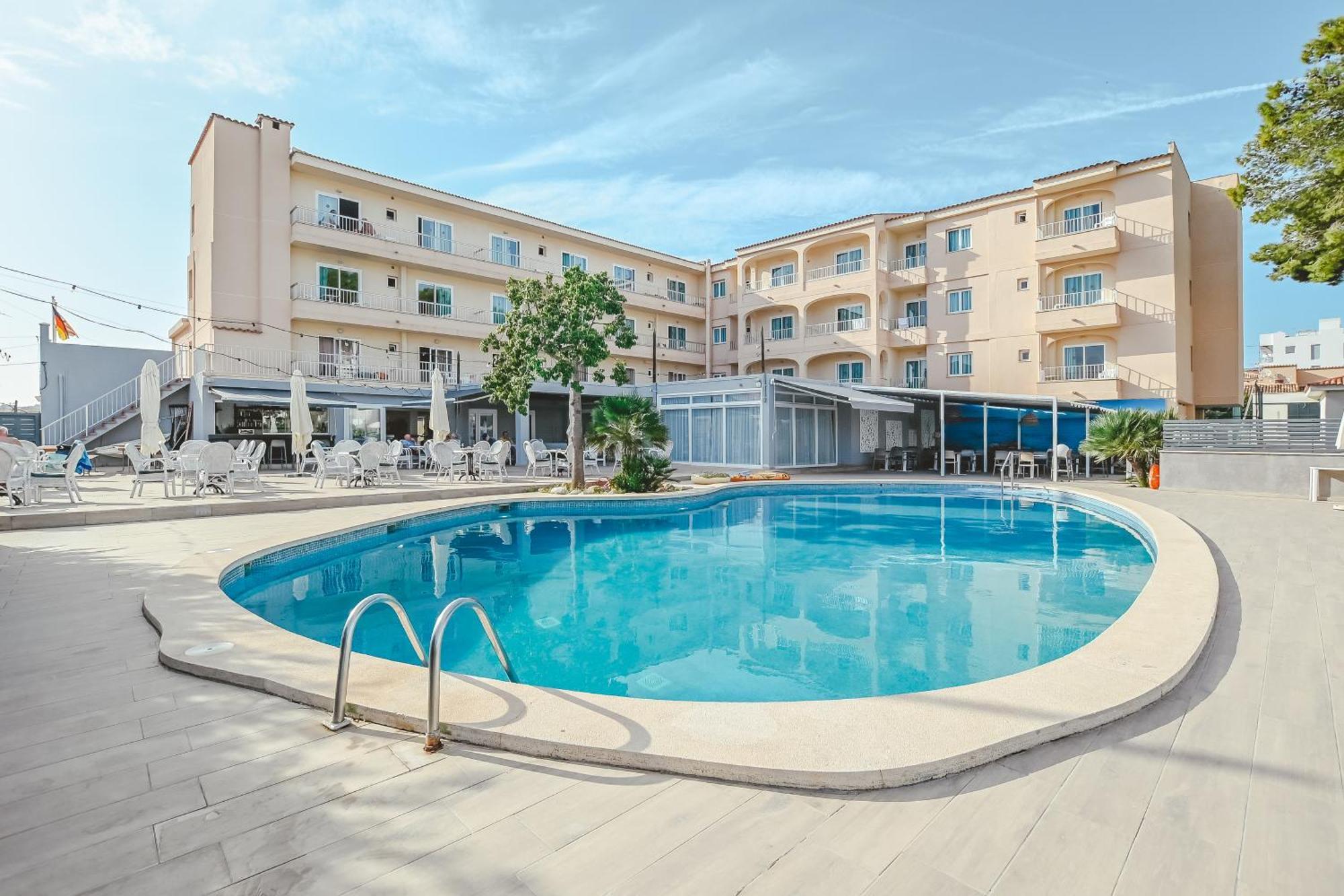 קאלה ראטג'אדה Hotel Lliteras מראה חיצוני תמונה