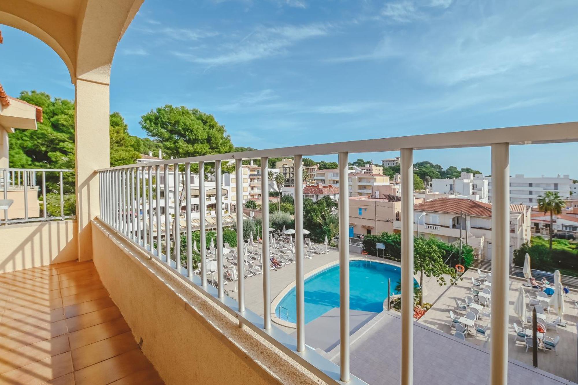 קאלה ראטג'אדה Hotel Lliteras מראה חיצוני תמונה