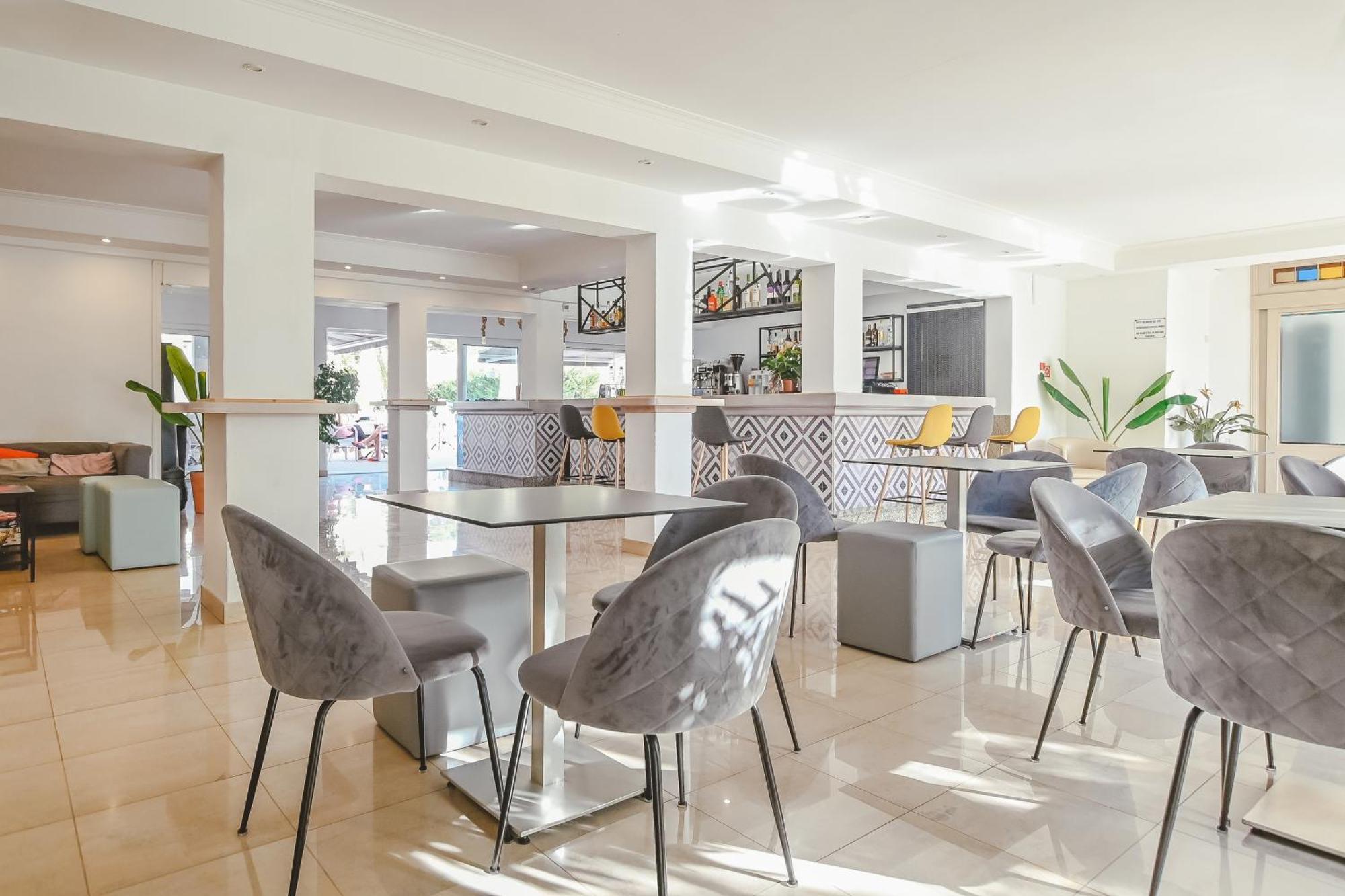 קאלה ראטג'אדה Hotel Lliteras מראה חיצוני תמונה