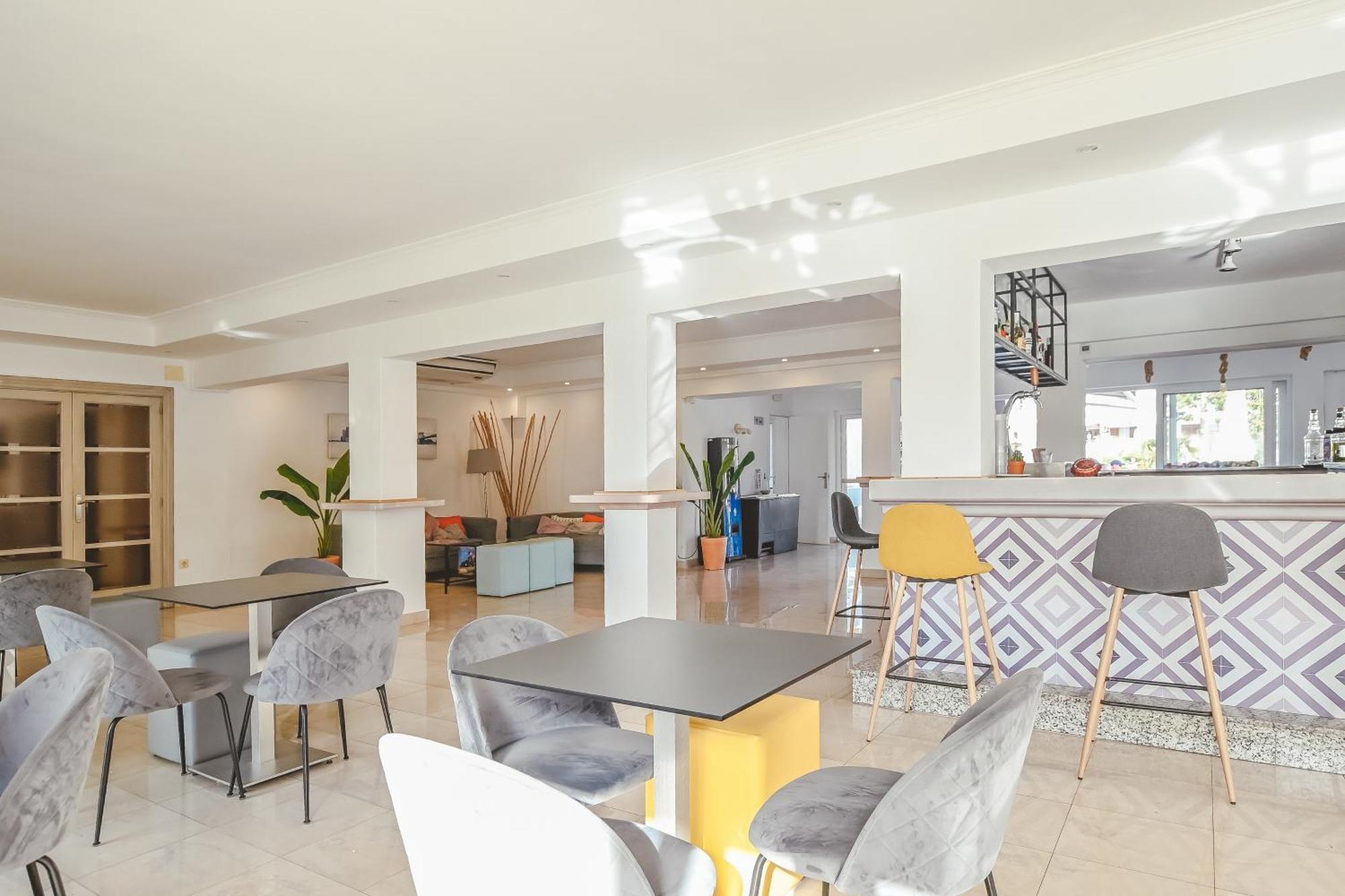 קאלה ראטג'אדה Hotel Lliteras מראה חיצוני תמונה