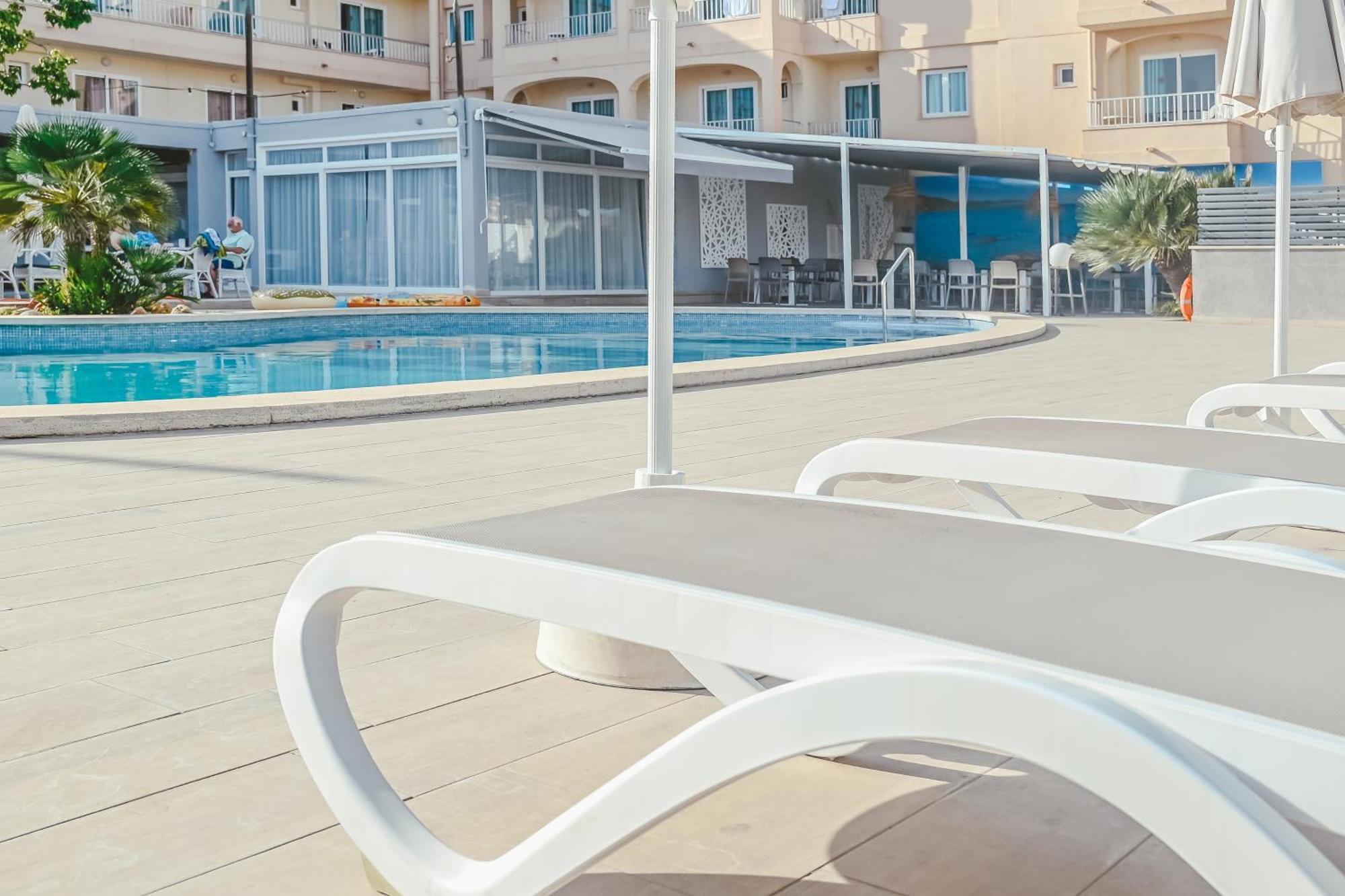 קאלה ראטג'אדה Hotel Lliteras מראה חיצוני תמונה