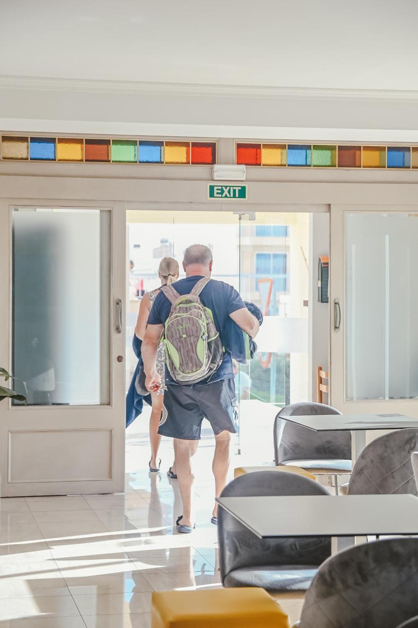 קאלה ראטג'אדה Hotel Lliteras מראה חיצוני תמונה
