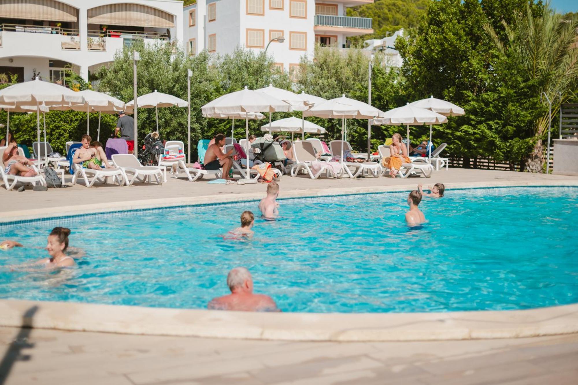 קאלה ראטג'אדה Hotel Lliteras מראה חיצוני תמונה