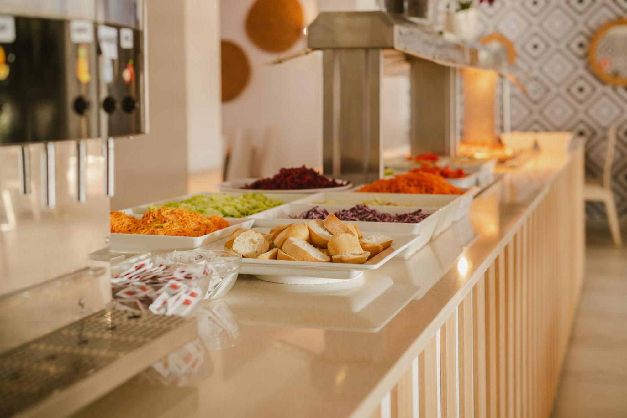 קאלה ראטג'אדה Hotel Lliteras מראה חיצוני תמונה