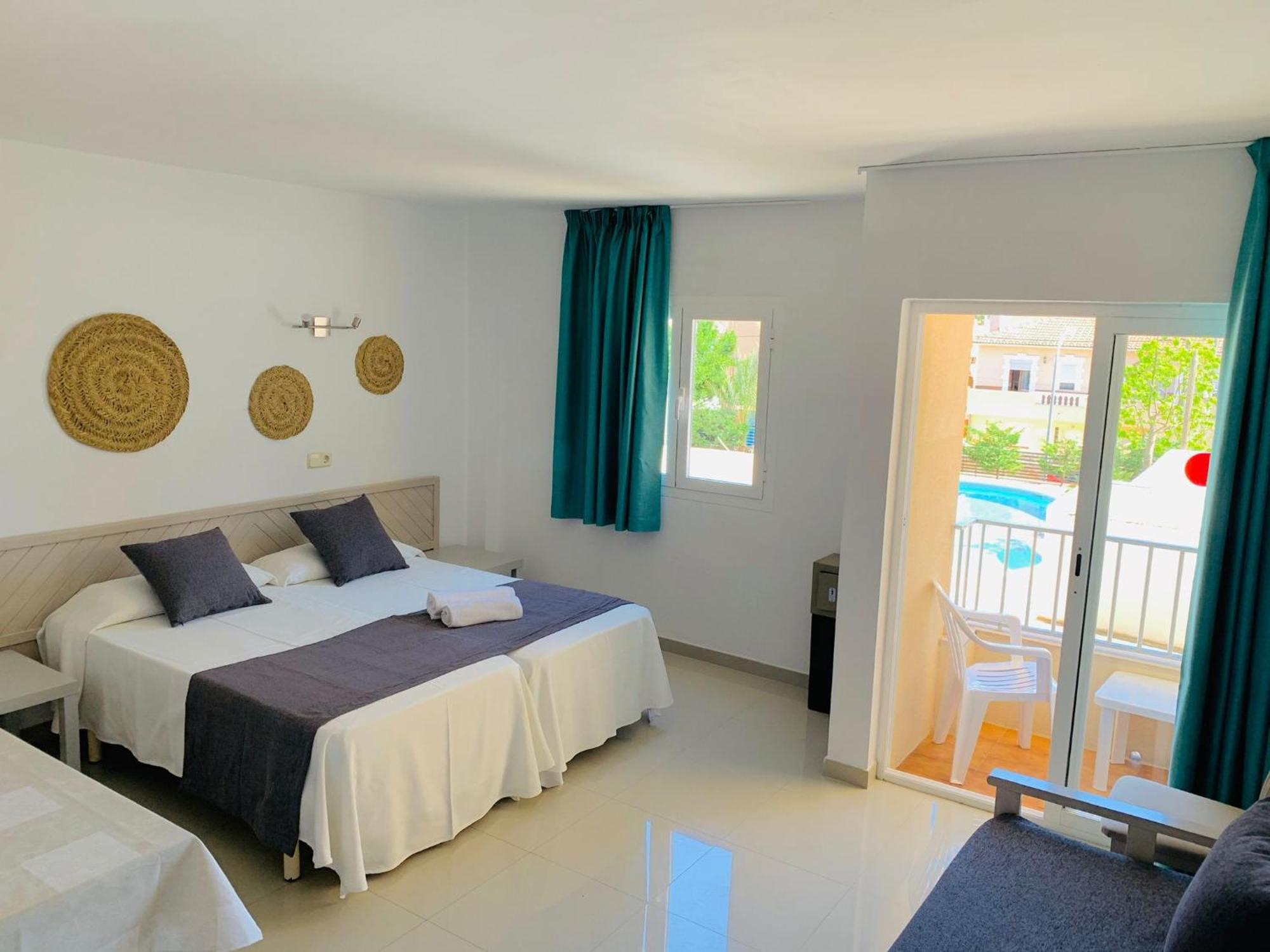 קאלה ראטג'אדה Hotel Lliteras מראה חיצוני תמונה