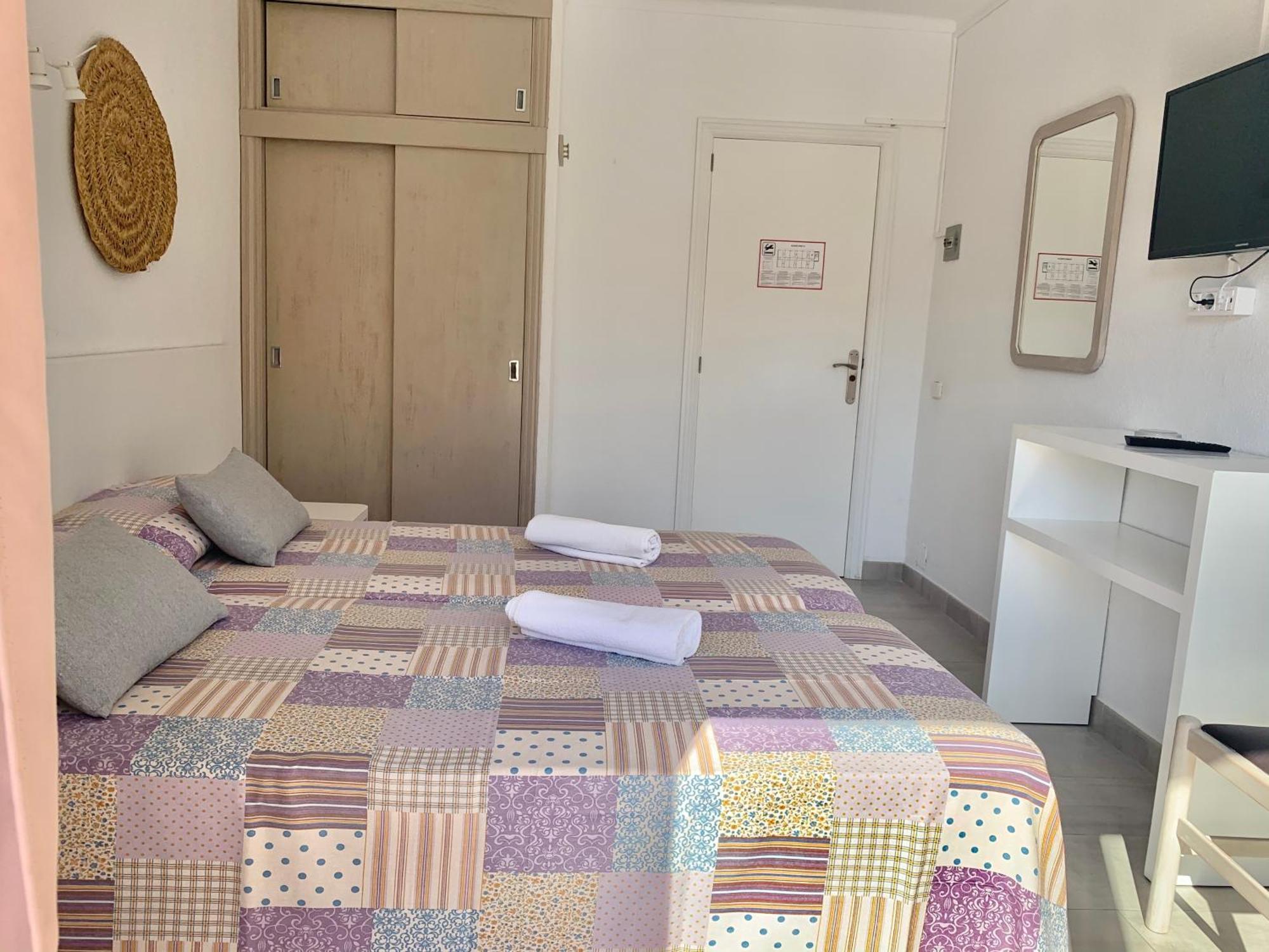 קאלה ראטג'אדה Hotel Lliteras מראה חיצוני תמונה