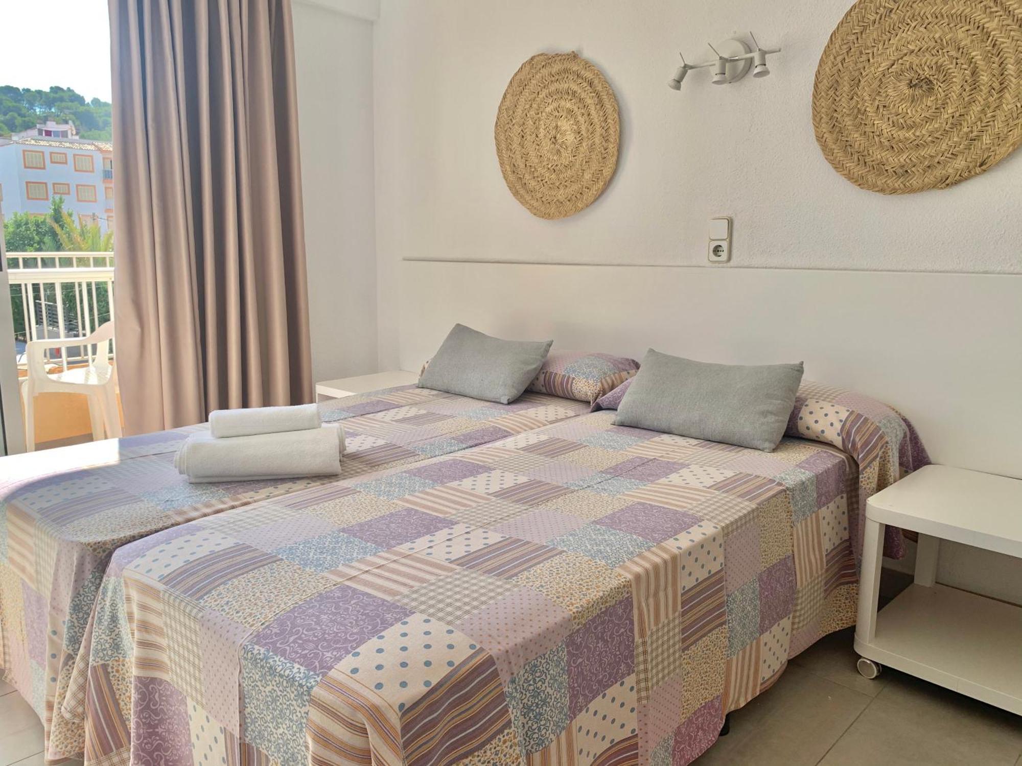 קאלה ראטג'אדה Hotel Lliteras מראה חיצוני תמונה